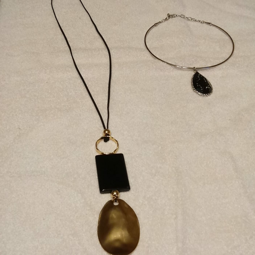 Necklaces F26